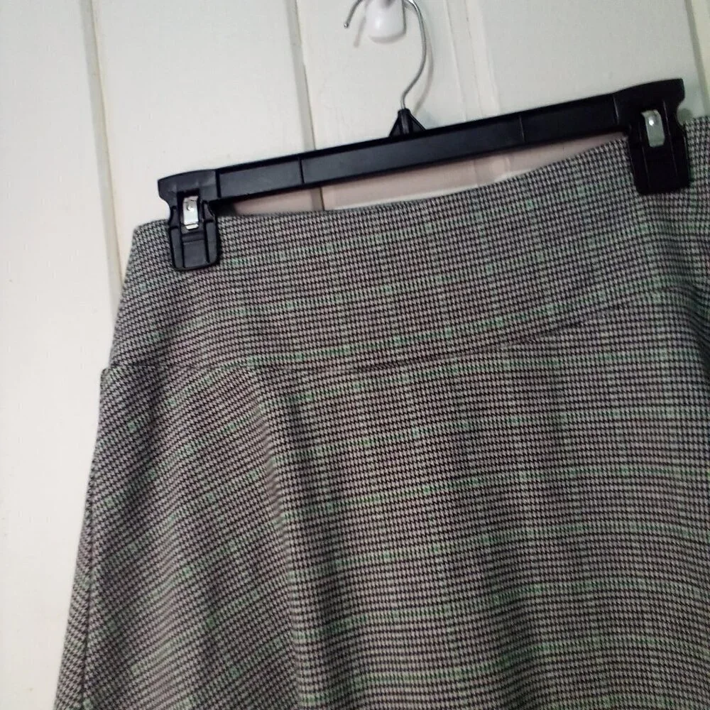 Loft Skirt Women XS A-Line Short Plaid Classic Black Green